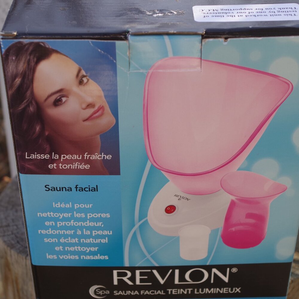Revlon Sauna Illuminate Facial